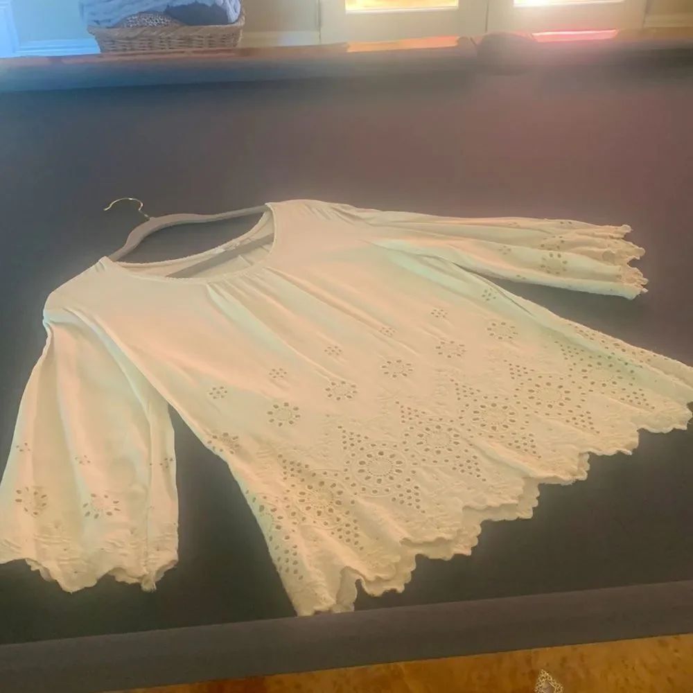 Off White Eyelet Top M - Picture 3 of 6